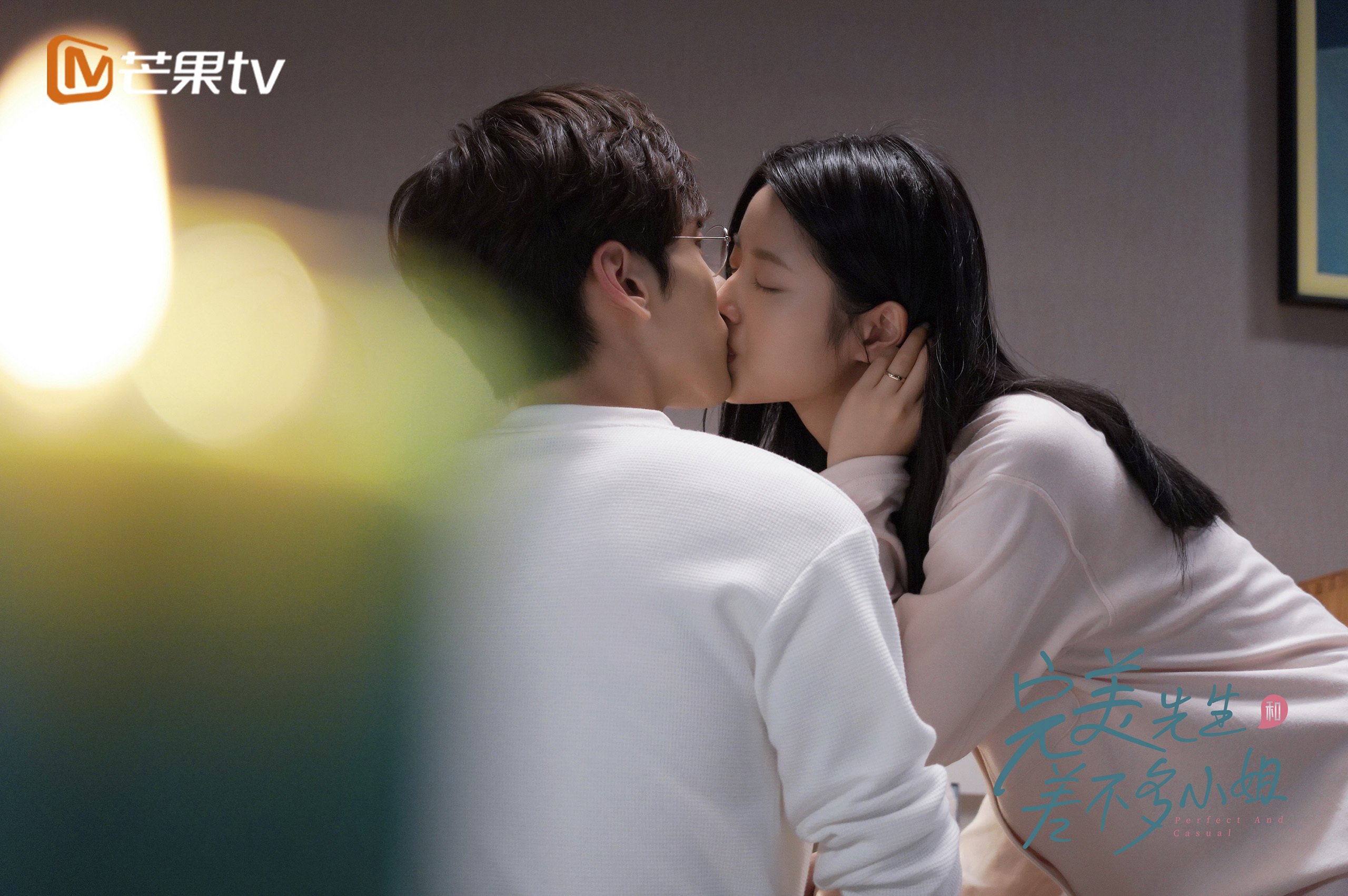 全黑队战术多变、攻击性强，比赛中总能迅速占据主动，全黑什么意思